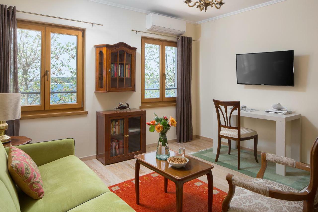 Valdibora Sea View Residence Rovinj Exteriör bild